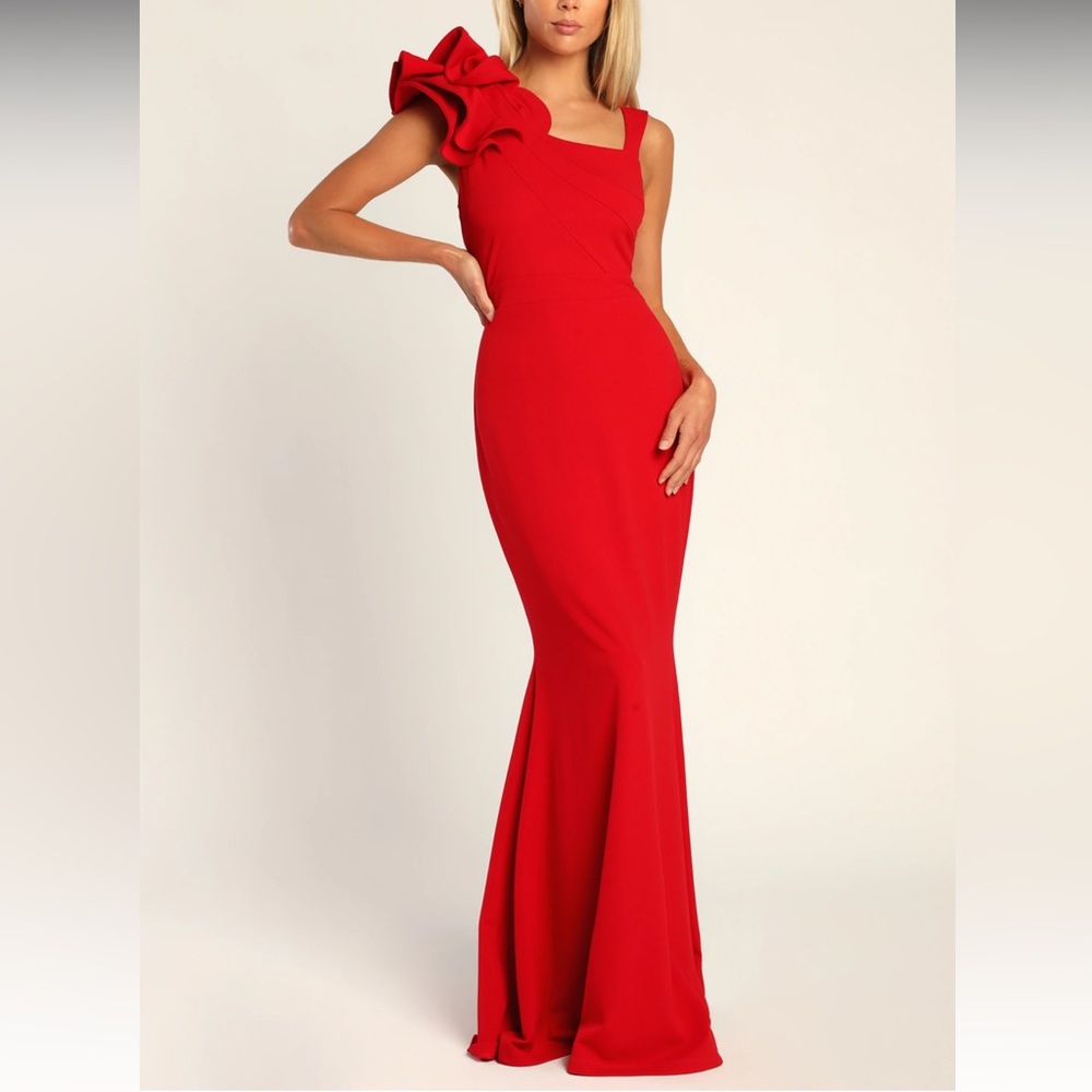 NWT Lulus red one shoulder dress